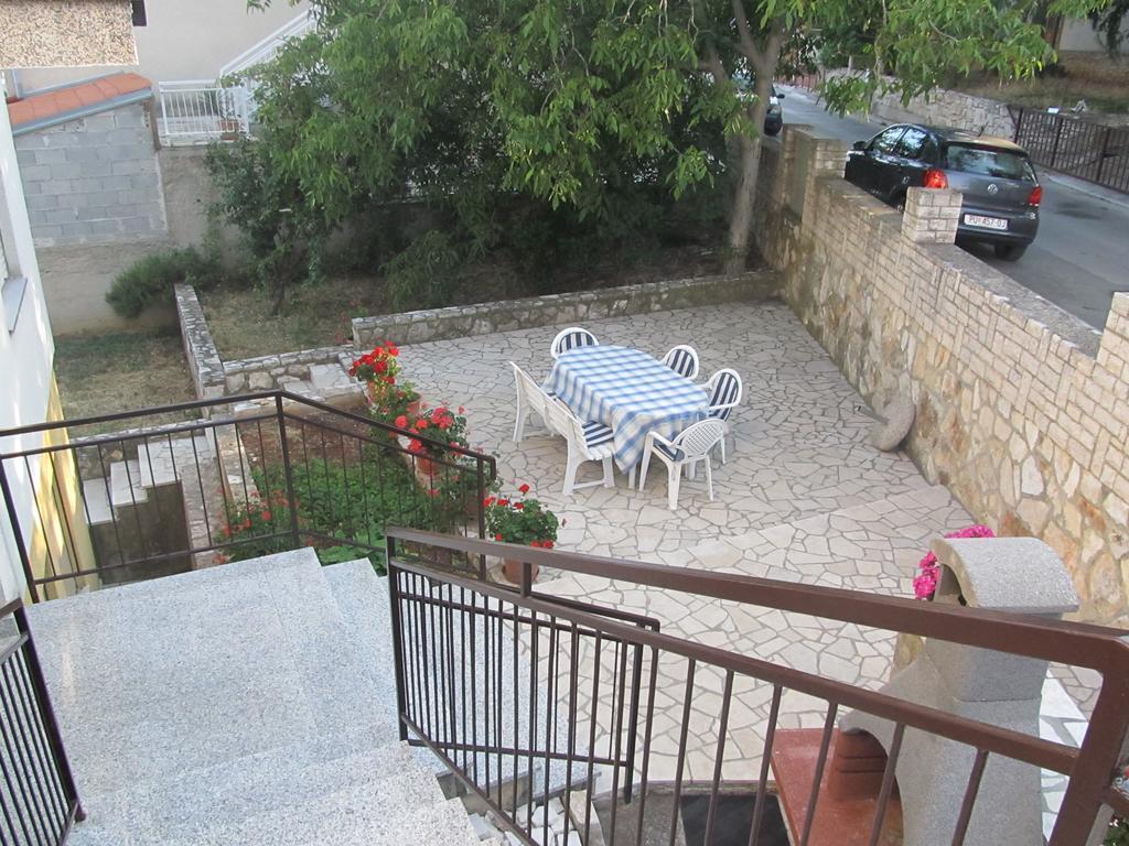Apartment Razum Πούλα Εξωτερικό φωτογραφία